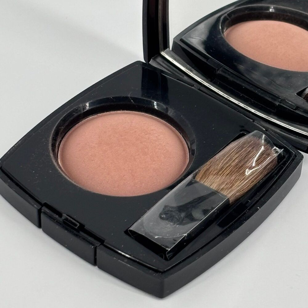 Chanel Powder Blush 42 Nude JOUES CONTRASTE